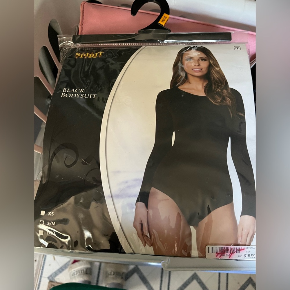 NWT Halloween bundle!